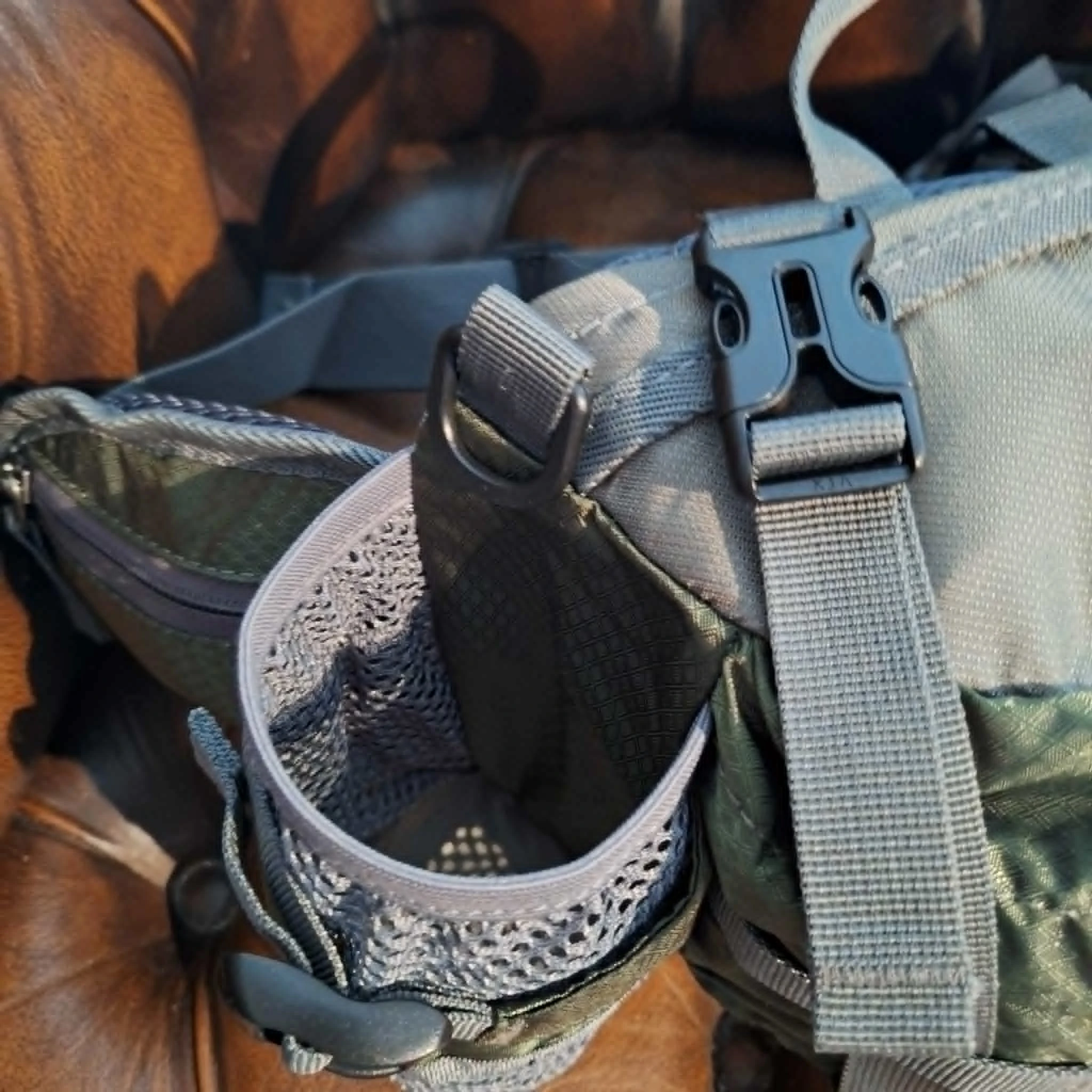 Mochila Outdoor Rando Confort Plus — costas acolchoadas, vários bolsos, verde escuro – photo 16